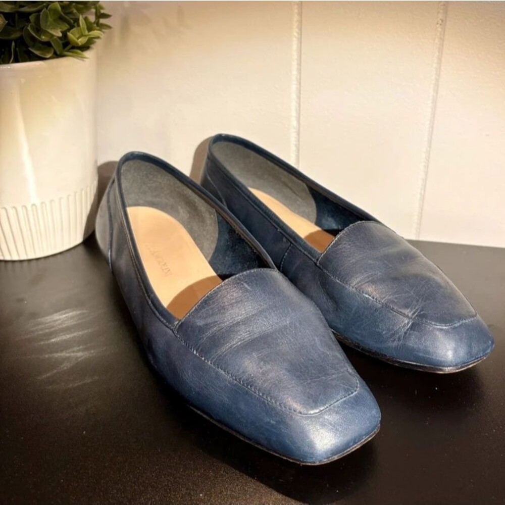 Enzo Angiolini Liberty Womens Loafers Size 8M Navy Blue Leather Square Toe Flats